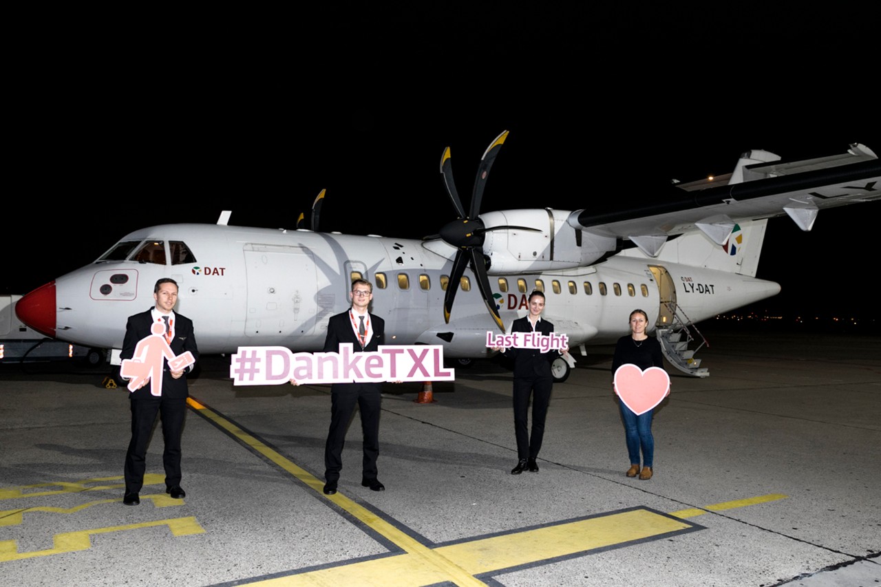 DAT verabschiedete sich mit einem abendlichen Abflug von Tegel. (Bildquelle: BER / Thomas Kierok)